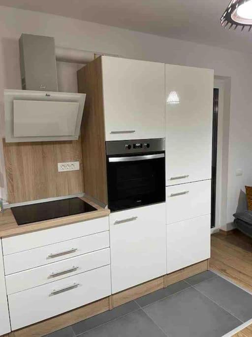 5 Dream Apartment 5 Cu Parcare Privata Gran Varadino Esterno foto
